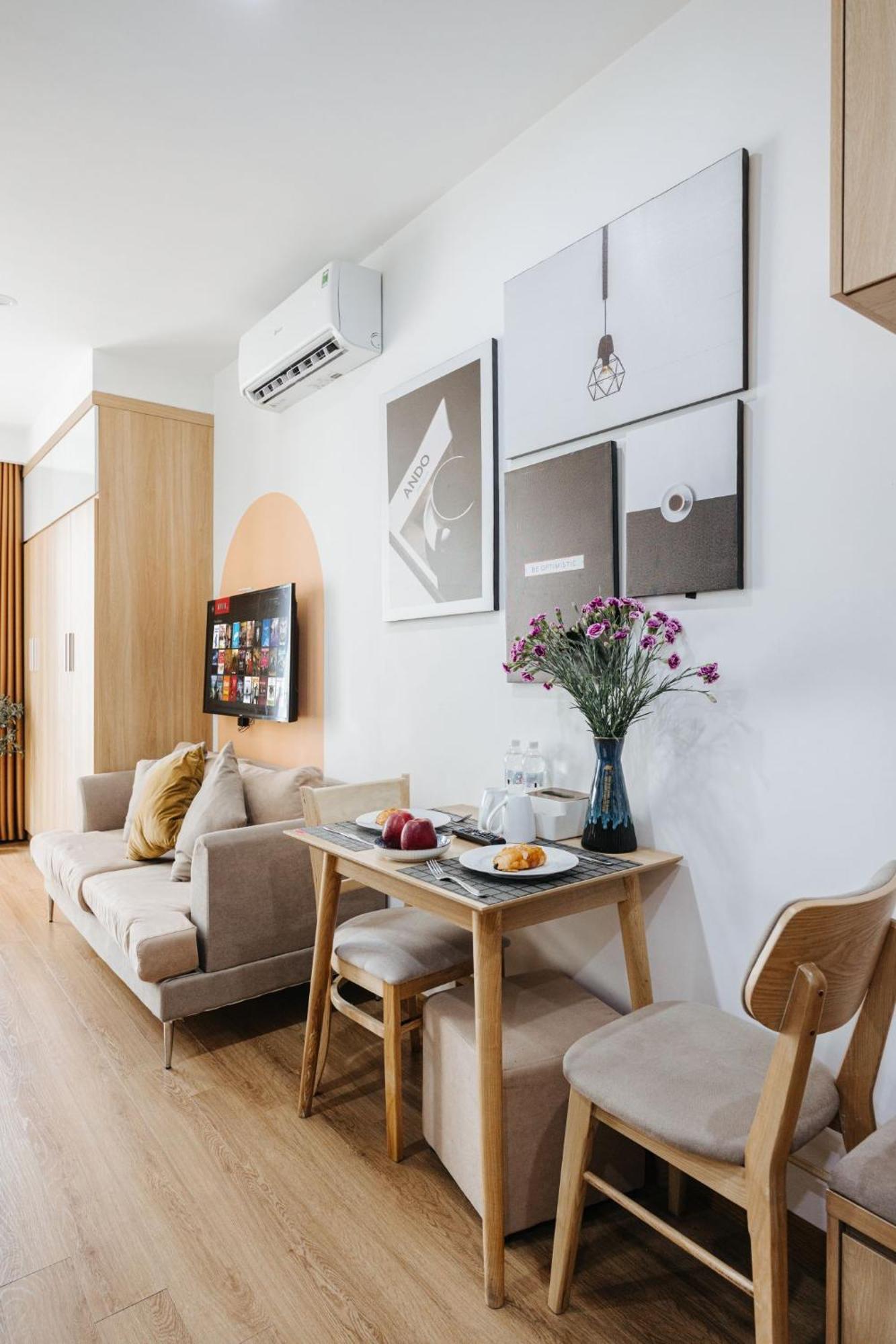 The Euphoria Sophisticated Style - Stay 24H Hanoi Esterno foto